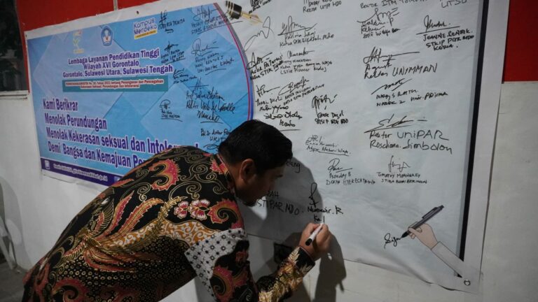 LLDIKTI XVI Gelar Deklarasi Tolak “Tiga Dosa Besar” Dunia Pendidikan