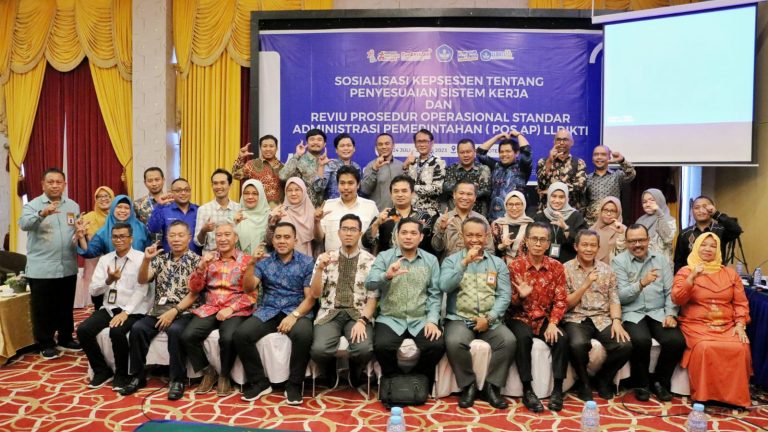 LLDIKTI XVI Jadi Tuan Rumah Sosialisasi Kepsesjen dan Reviu POS AP