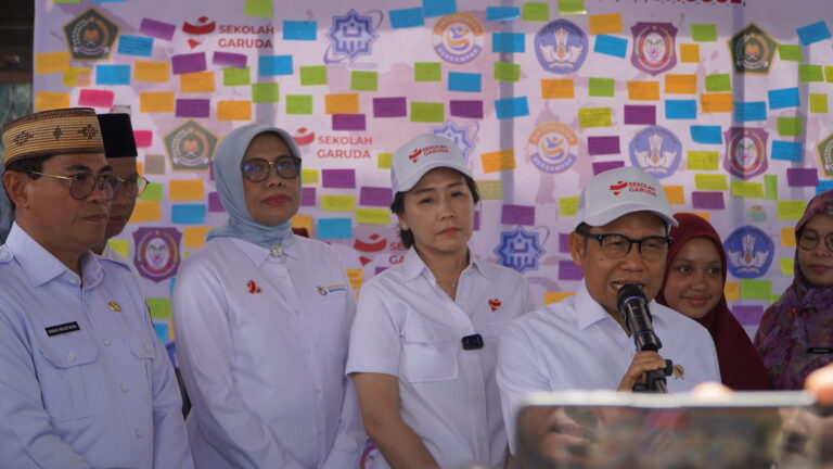 Menko PM Muhaimin Hadiri Pengenalan Sekolah Garuda Transformasi Gorontalo: Terobosan Cepat Presiden Prabowo