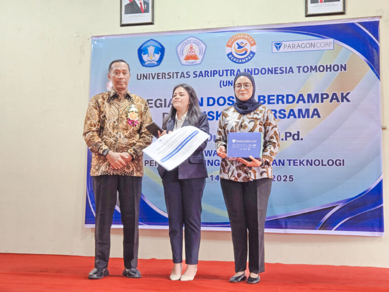 Wamendiktisaintek Fauzan Beri Apresiasi Dosen Berdampak di Universitas Sariputra Tomohon