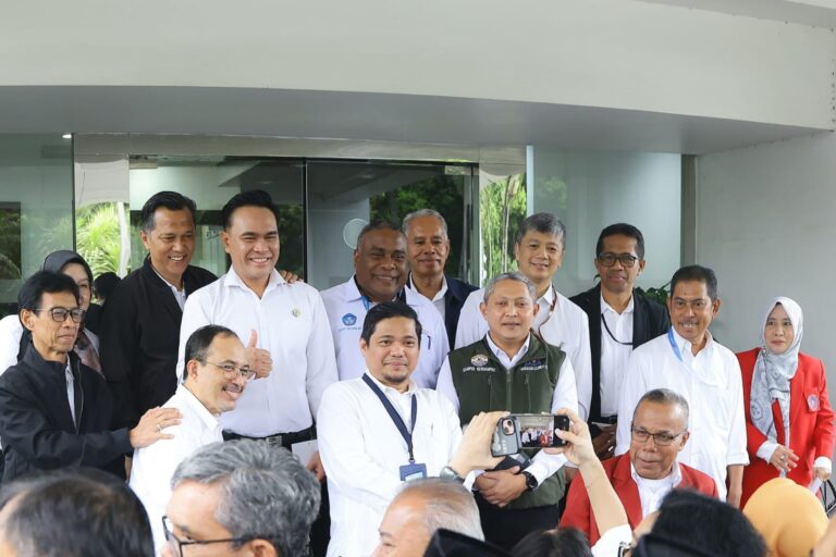 Kehadiran Kepala LLDIKTI Wilayah XVI dalam Taklimat Presiden: Mengawal Visi Besar di Daerah