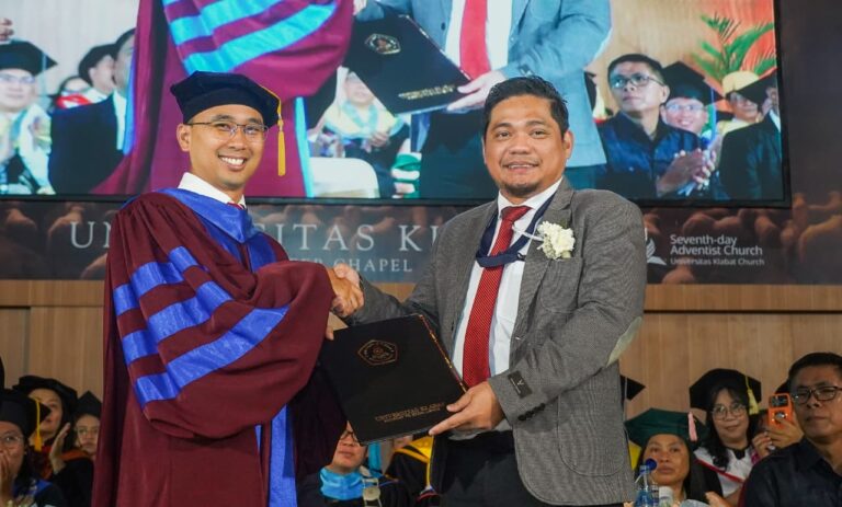 Pecahkan Rekor, Prof. Andrew Tanny Liem Dinobatkan sebagai Guru Besar Termuda di LLDIKTI Wilayah XVI