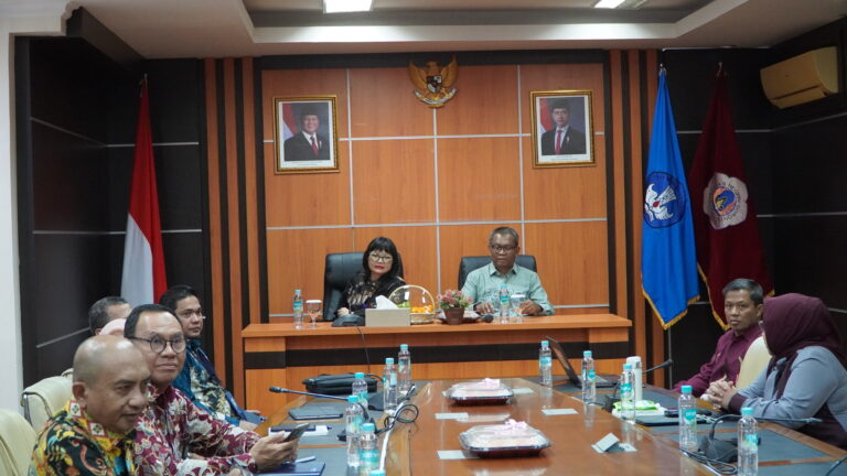 Tinjau Hasil Riset dan Pengabdian Dosen UNG, Wamen Stella Christie Tekankan Inovasi Berbasis Sains